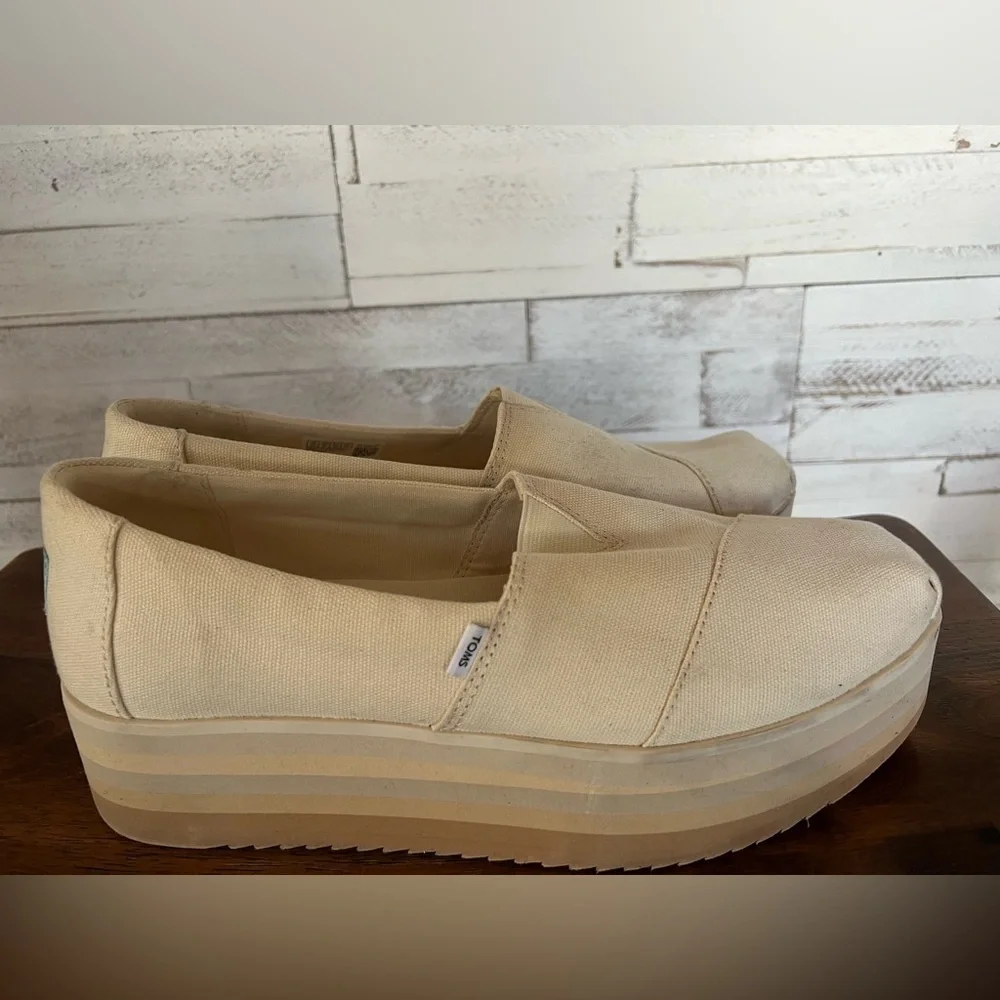 TOMS ALPARGATA PLATFORM WOMENS SIZE 10 W